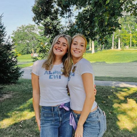 Hi!! I’m Alexis Roberts and I will be living in EVER my senior year! ✨

I am a senior majoring in Finance and Marketing. I am from Tinley Park, IL and some of my hobbies are yoga, going on walks, hanging out with friends. I chose ever because of its unique features and amenities. EVER is a close walk to all of my classes. It was the best option on campus for me and my roommates. I can’t wait to move in this fall!
