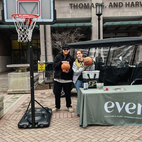 did you know Purdue is a basketball school?👀

Whether you were draining threes or just barely hitting the backboard, the energy was 10/10🚂

We’ll see you on Tuesday for the Purdue@IU game 🏀

#lifeatpurdue #everwestlafayette #purdue #purdueuniversity #studentliving #westlafayette #studenthousing #basketball