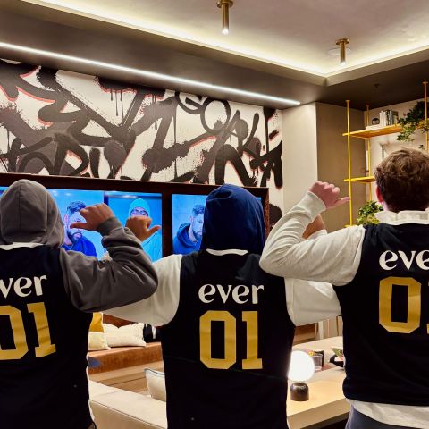 In case you missed it:

Indoor tailgate complete with food trucks, giveaways, a bartender, and the best residents!! Thanks to those who joined us… see you next time! 🏀✨

#lifeatpurdue #everwestlafayette #thefutureisyours #purdue