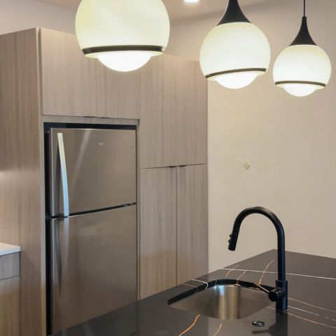 Take a look inside our VIP units at Ever ✨🏡

Ready to find your next home? Take advantage of our group signing specials and make Ever your home with your favorite people! 🤍

Book your tour through the link in our bio!